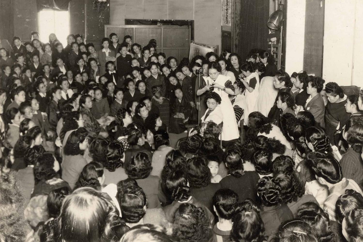 1938年 洋髪の講習会を開催。